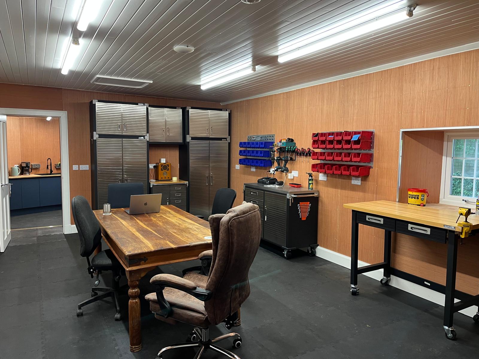 Lab workspace and storage